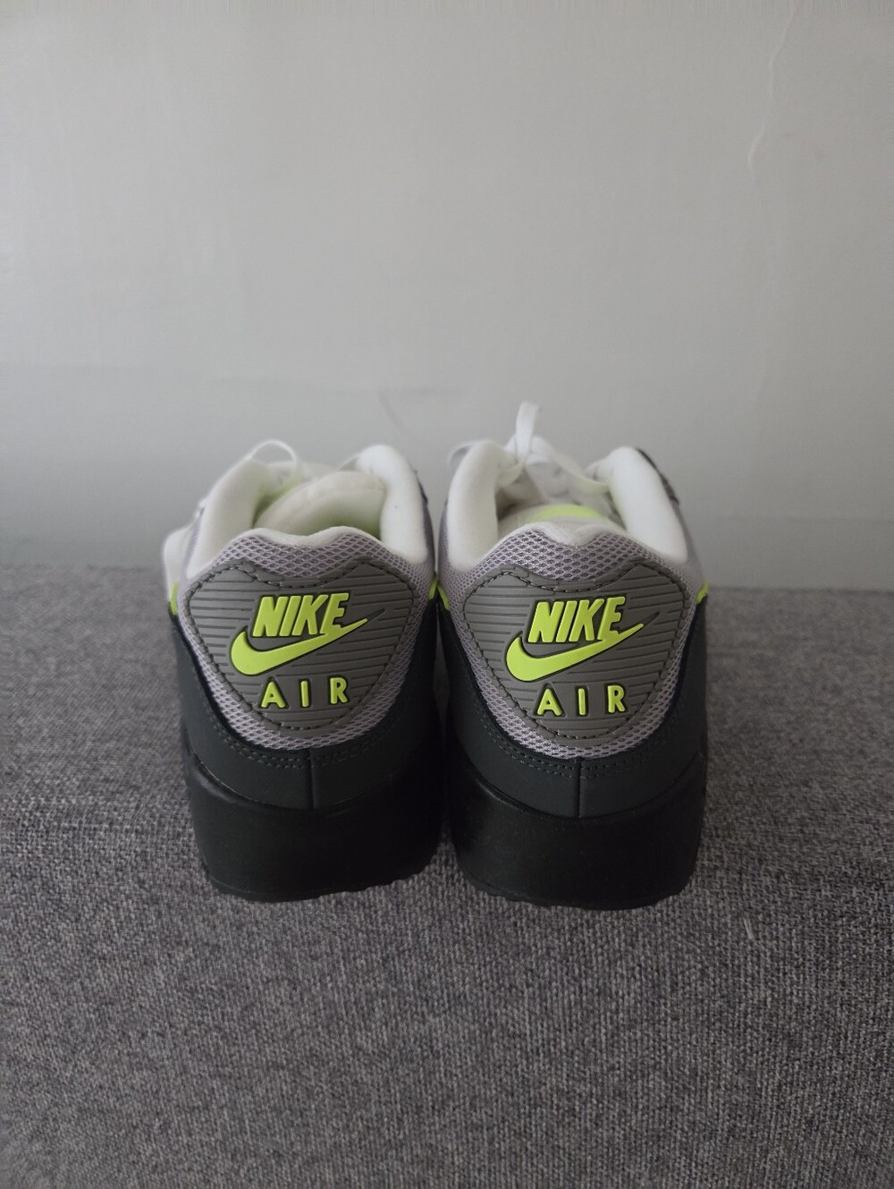 Nike Air Max 90 Grey with Neon Green Swoosh - Picture 2 of 5
